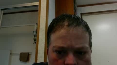 Snapshot of beer_money69 chatting on February 26, 7:38 pm beer_money69 online show from February 26, 7:38 pm