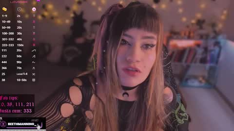       online show from October 17, 8:22 pm