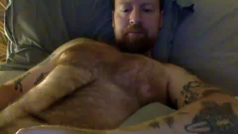 Snapshot of beewolf25 chatting on October 10, 10:20 pm Beewolf online show from October 10, 10:20 pm