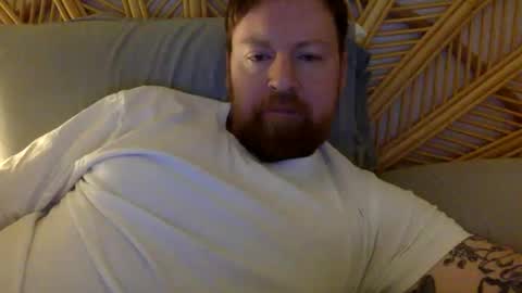 Snapshot of beewolf25 chatting on October 17, 10:23 pm Beewolf online show from October 17, 10:23 pm