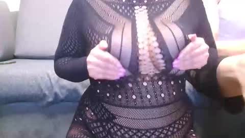 Snapshot of behindcloseddoors39 chatting on October 3, 9:34 pm behindcloseddoors8 online show from October 3, 9:34 pm