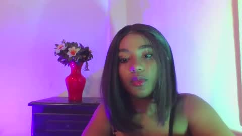 Snapshot of behla_rouseh3_ chatting on December 16, 11:10 pm Behla Rouseh online show from December 16, 11:10 pm