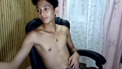 Snapshot of bejjs_08 chatting on February 1, 4:49 pm brandonjames online show from February 1, 4:49 pm