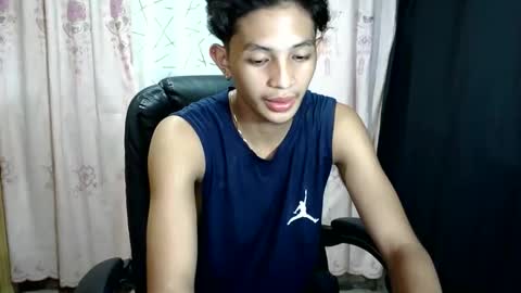 Snapshot of bejjs_08 chatting on March 25, 2:56 pm brandonjames online show from March 25, 2:56 pm
