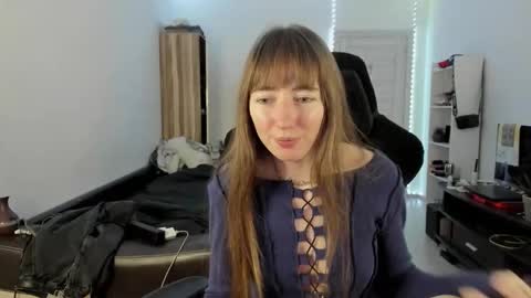 Snapshot of bekkawell chatting on September 25, 12:53 pm Lisa online show from September 25, 12:53 pm