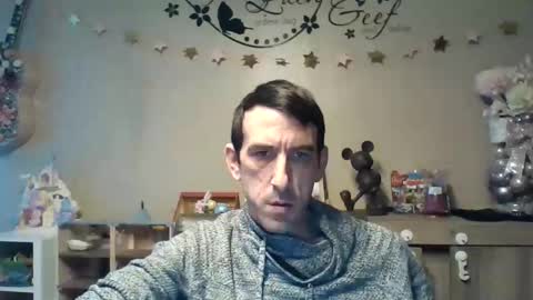 Snapshot of belgianboy33 chatting on February 5, 8:08 am Dreamcock online show from February 5, 8:08 am