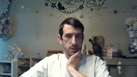 Snapshot of belgianboy33 chatting on February 24, 9:07 am Dreamcock online show from February 24, 9:07 am