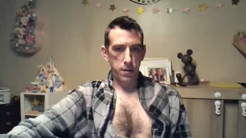 Snapshot of belgianboy33 chatting on April 12, 4:39 am Dreamcock online show from April 12, 4:39 am