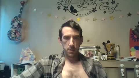 Snapshot of belgianboy33 chatting on May 24, 6:18 am Dreamcock online show from May 24, 6:18 am