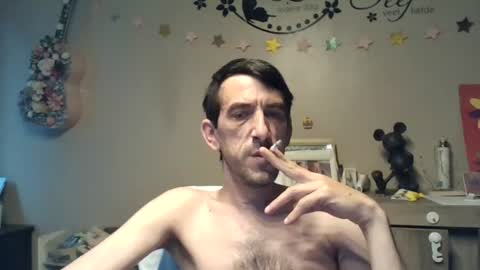 Snapshot of belgianboy33 chatting on June 14, 3:52 am Dreamcock online show from June 14, 3:52 am