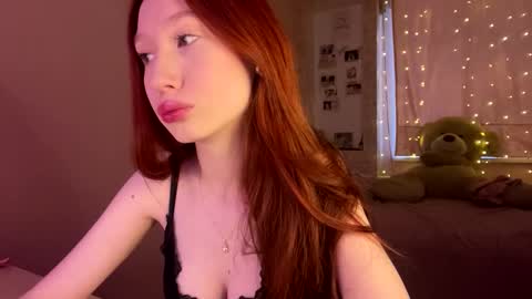 Snapshot of beliamastrobuono chatting on February 21, 4:24 am Stella online show from February 21, 4:24 am