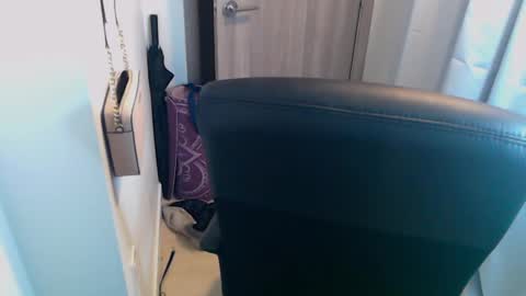 Snapshot of belindaacosta chatting on December 17, 5:04 pm Belinda online show from December 17, 5:04 pm