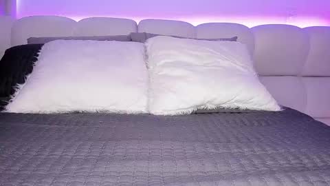  Belkis  online show from February 18, 3:43 pm