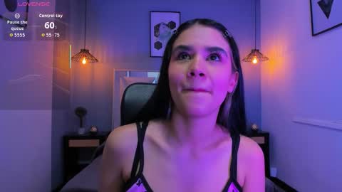 Snapshot of bell_marinny chatting on December 14, 3:01 am Bell online show from December 14, 3:01 am