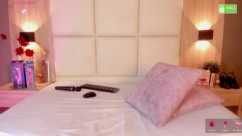 Bella cam online show from March 14, 7:19 pm