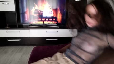 Snapshot of bella_alice chatting on September 25, 8:51 am Alicia Belvedere online show from September 25, 8:51 am