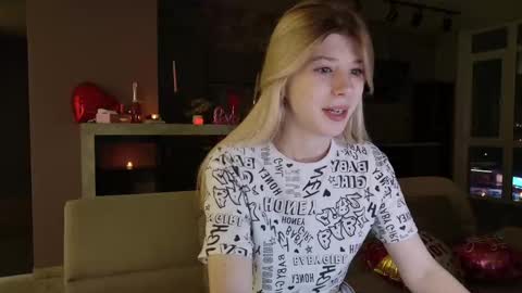 Bella online show from February 16, 6:54 pm