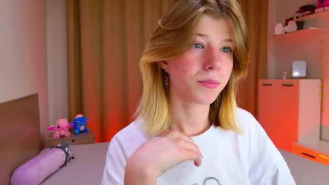 Bella online show from October 23, 9:46 pm