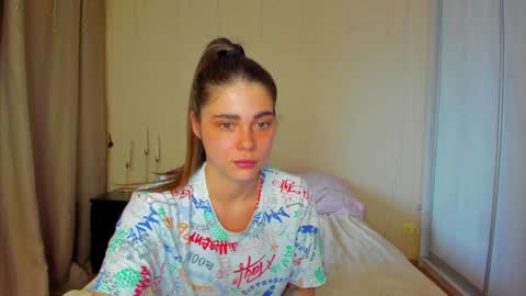 Snapshot of bella_foryou chatting on January 12, 7:21 am NastyaThere are legends that in this room all your wishes can come true  Private is Open online show from January 12, 7:21 am