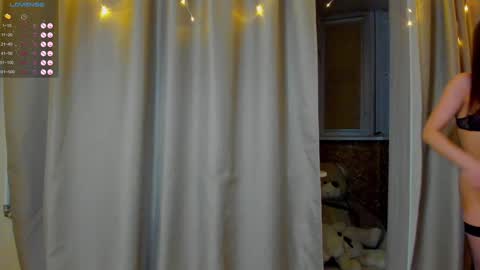 Snapshot of bella_foryou chatting on February 1, 1:23 am NastyaThere are legends that in this room all your wishes can come true  Private is Open online show from February 1, 1:23 am