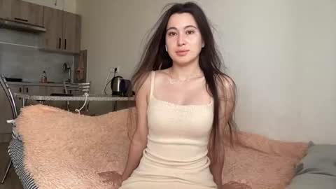 Snapshot of bella_gasp chatting on July 13, 4:59 am Jane online show from July 13, 4:59 am