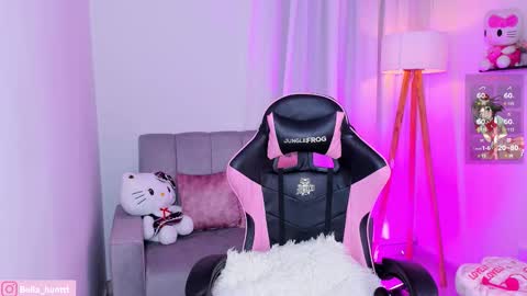 Snapshot of bella_hunteer chatting on February 15, 7:51 am bella igbella hunttt online show from February 15, 7:51 am