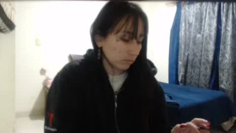 Snapshot of bella_luna34 chatting on February 11, 9:42 pm bella_luna34 online show from February 11, 9:42 pm