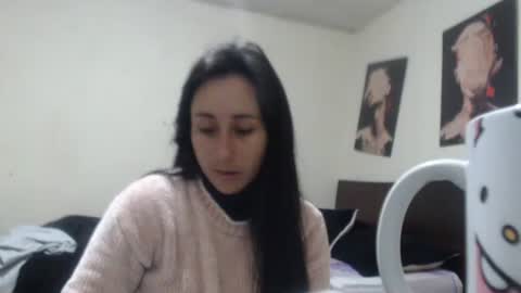 bella_luna34 online show from May 13, 10:12 am