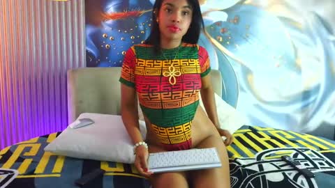 BELLA online show from May 30, 11:46 pm