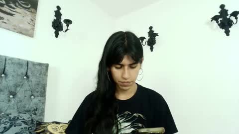 Bella online show from March 7, 1:46 am