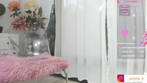 bella_posh online show from November 10, 6:12 am