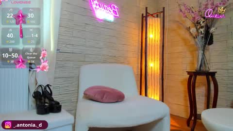 bella_posh online show from February 1, 7:51 am