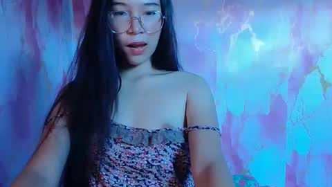 Snapshot of bella_saero chatting on March 7, 8:00 am bella online show from March 7, 8:00 am