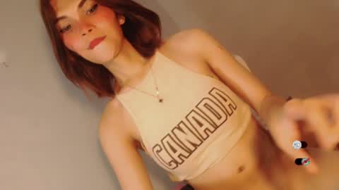 Snapshot of bella_tara chatting on December 8, 7:37 am Bella online show from December 8, 7:37 am