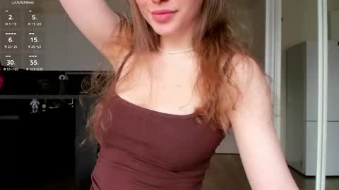 Snapshot of bella_xiss chatting on April 13, 9:48 am bella_xiss online show from April 13, 9:48 am