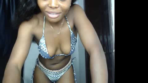 bella online show from October 20, 8:20 pm