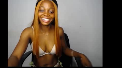 bella online show from November 17, 6:14 pm