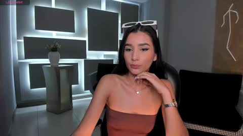  Bella C  online show from October 14, 11:44 am