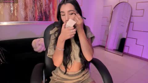  Bella C  online show from November 18, 11:58 am