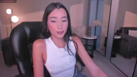  Bella C  online show from May 25, 9:32 pm