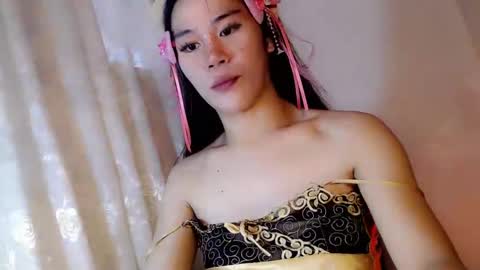 Bella rowt online show from December 14, 5:07 am