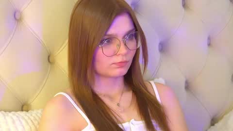 BellaMarebelle online show from March 1, 5:20 am