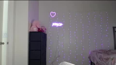 Bella Monroe online show from January 23, 2:44 am