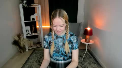 Bella online show from December 14, 10:25 pm