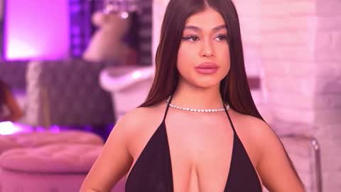 Snapshot of bellanoirre chatting on January 6, 6:22 pm Bella online show from January 6, 6:22 pm