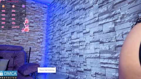   online show from April 9, 6:35 pm