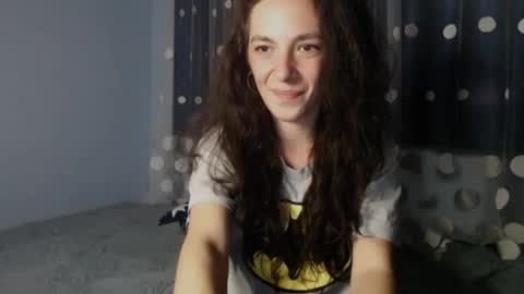 bellaqueen0701 online show from February 7, 1:47 am