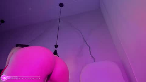 LUCIANA online show from May 27, 9:01 pm