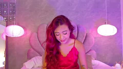 BellaSanderrs online show from July 15, 11:15 am