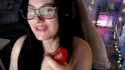 Snapshot of bellastar84 chatting on April 1, 8:04 am Starr40 online show from April 1, 8:04 am